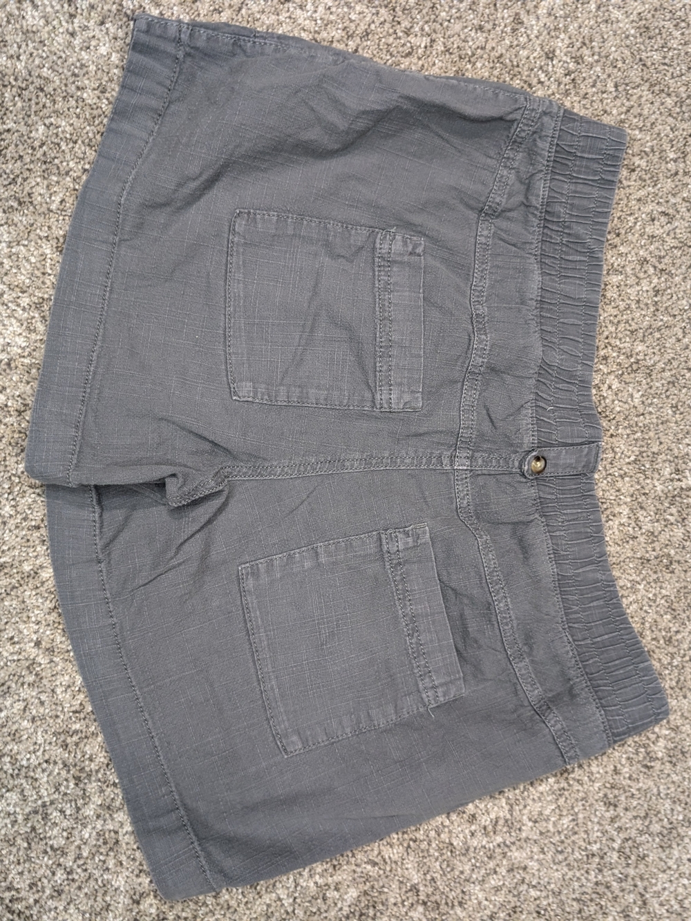 Sonoma - Size 10 - Women’s Shorts in Gray and Olive - Picture 5 of 7